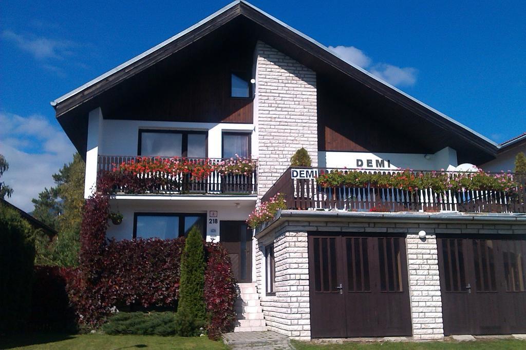 Penzion Demi Stara Lesna Bagian luar foto