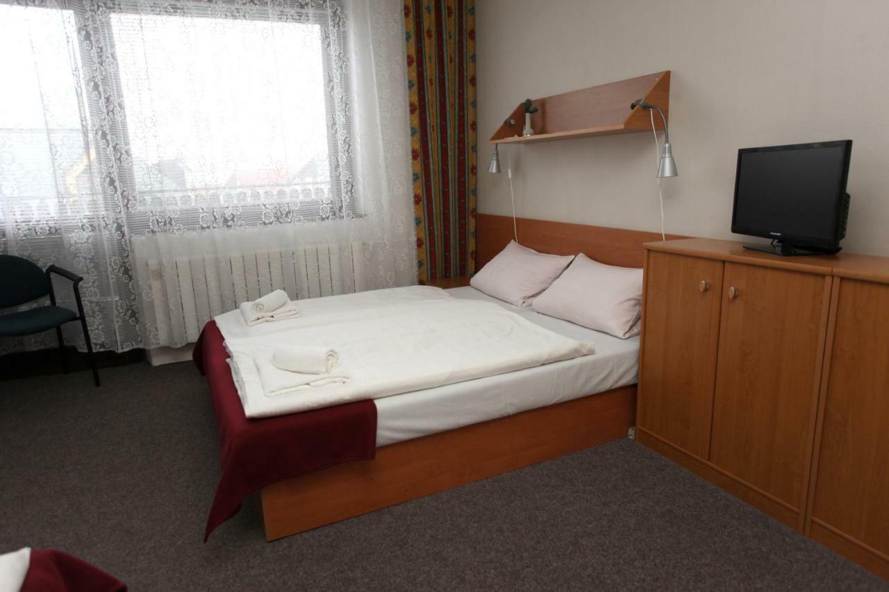 Penzion Demi Stara Lesna Bagian luar foto
