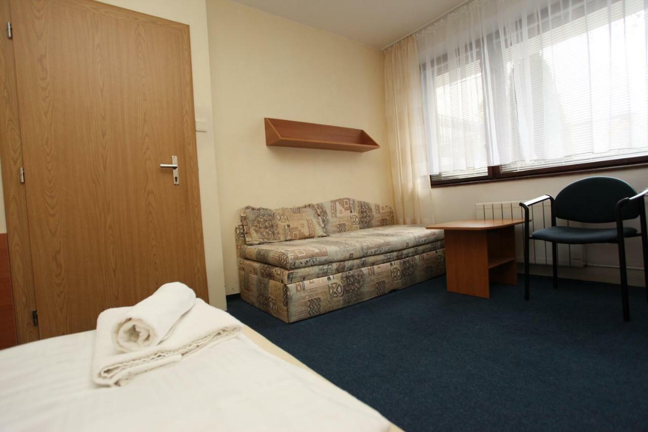 Penzion Demi Stara Lesna Bagian luar foto